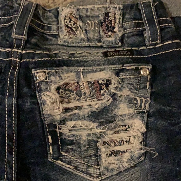 MissMe capris - Picture 3 of 4